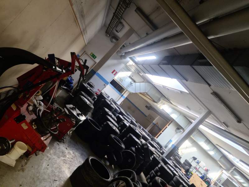 Klingslip och tillverkning av verktyg - Däckservice och rekonditionering - Galleri 9